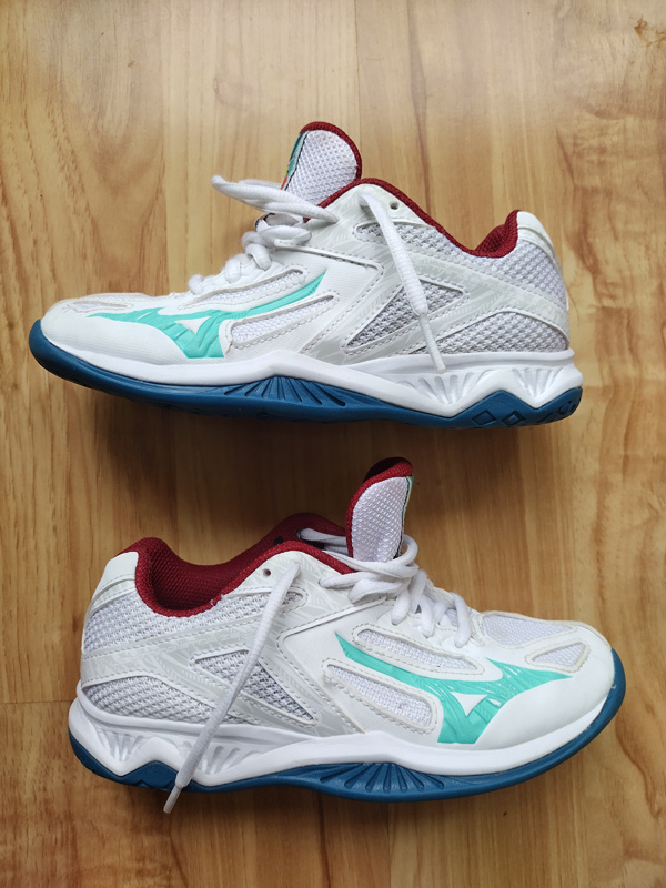 Indoor obuv Mizuno Lightning Star Z6 JR vel. 33