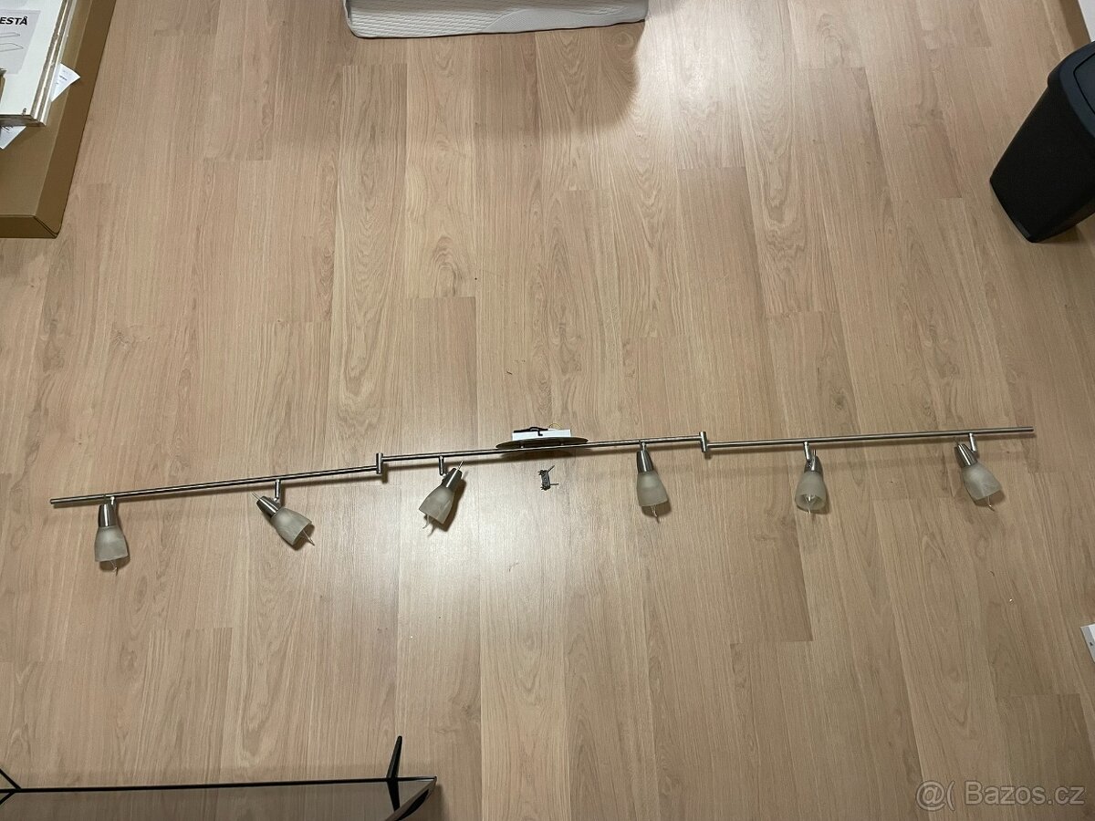 Lustr s 6 žárovkami