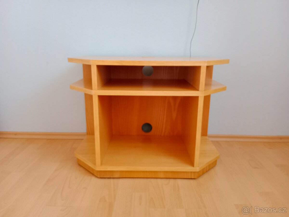 TV stolek