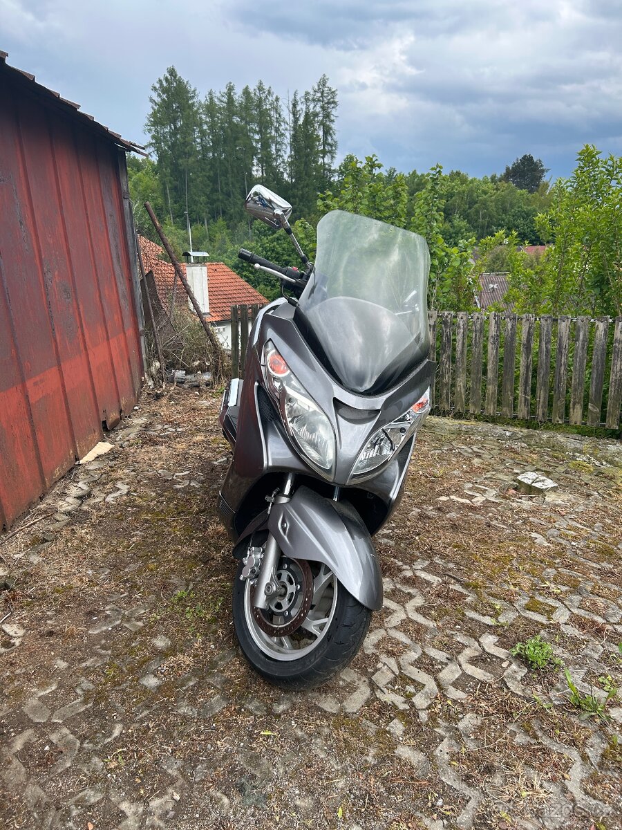 SUZUKI BURGMAN 400, 2009
