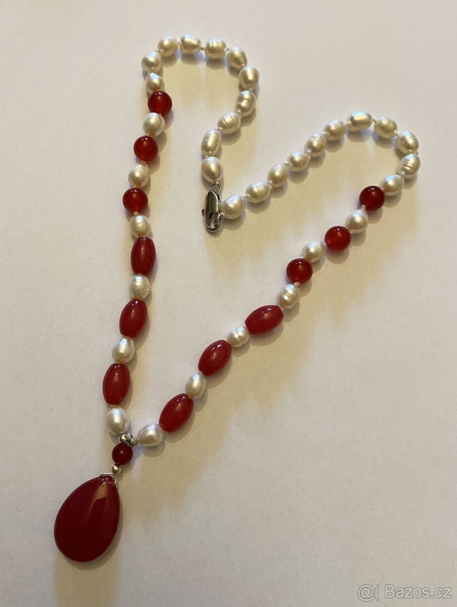 Náhrdelník z pravých perel 7-8 mm a jadeity