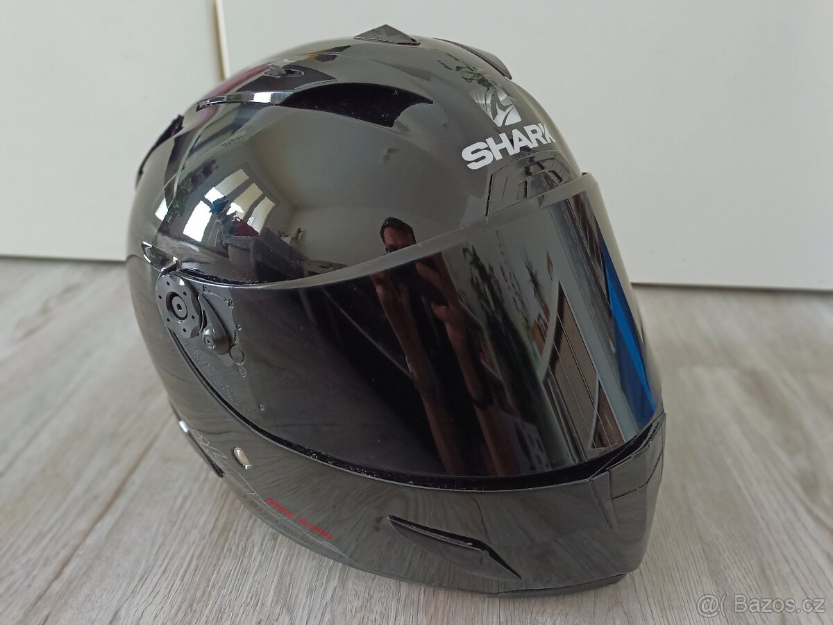 přilba Shark RACE-R PRO