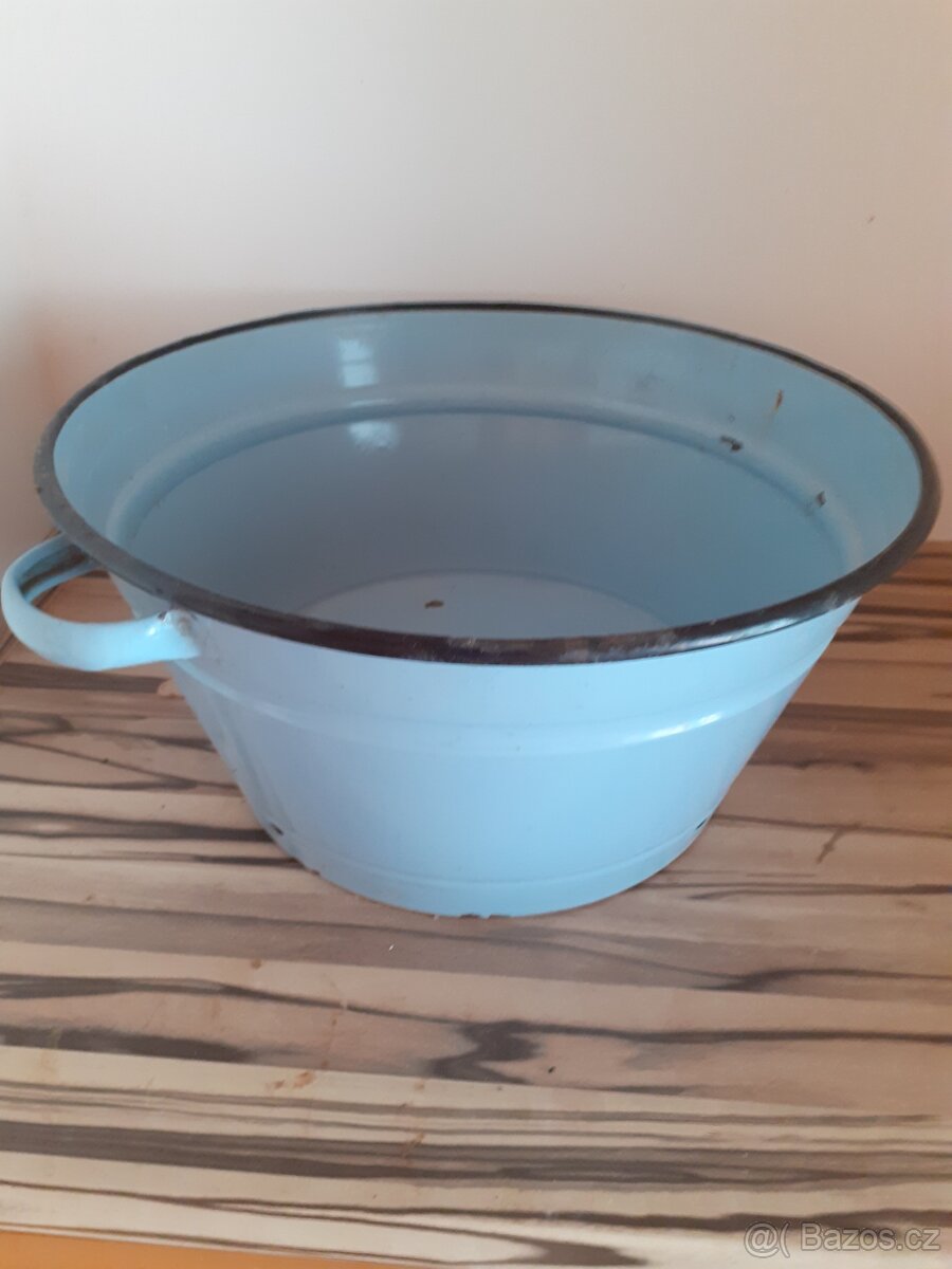 Retro  modrý  škopek  smalt, Retro  mísy