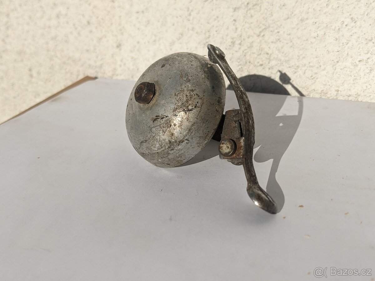 Jednoduchý zvonek s krásným zvukem