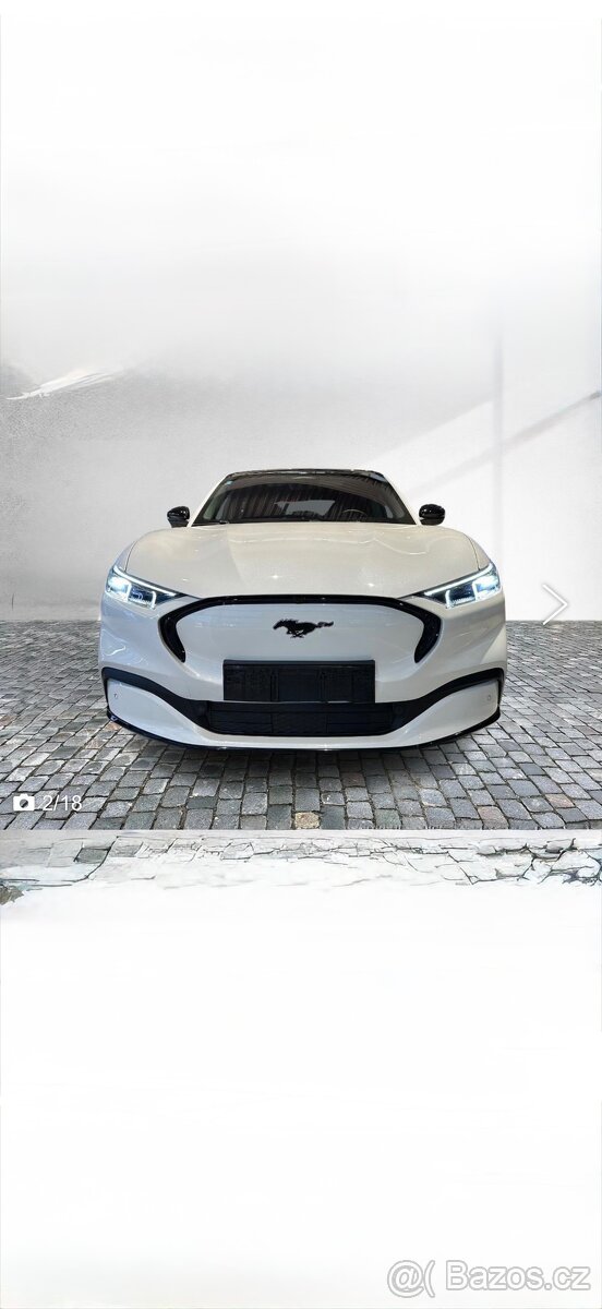 Mustang Mach-E ,273kW,DPH,Premium 98,7kWh,4x4