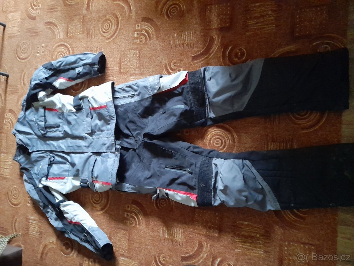 Prodám moto obleceni