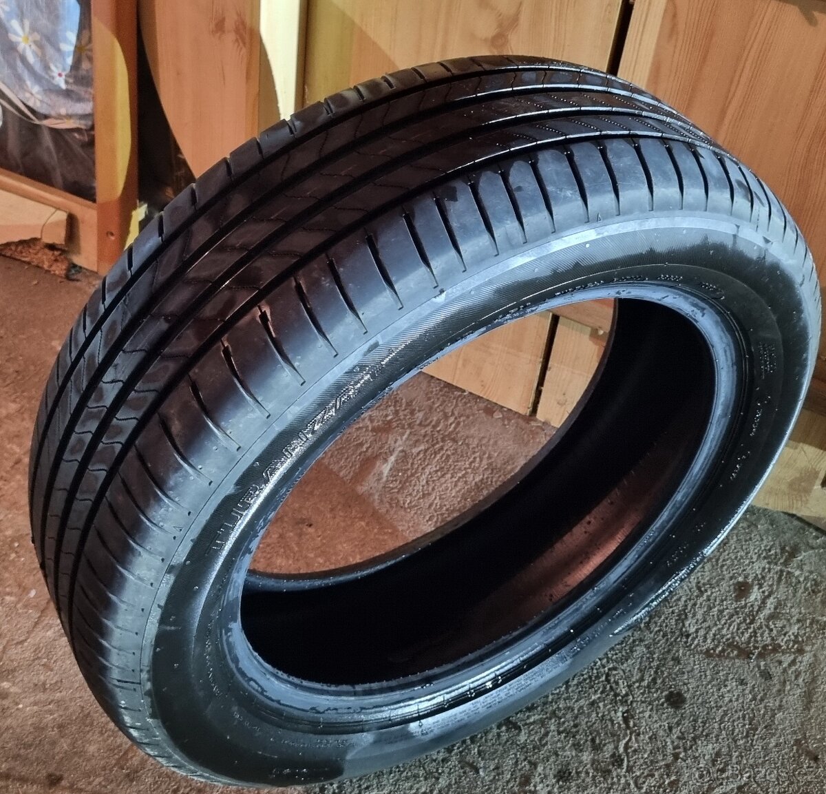 Prodám letní pneu.BRIDGESTONE TURANZA6 ENLITEN XL