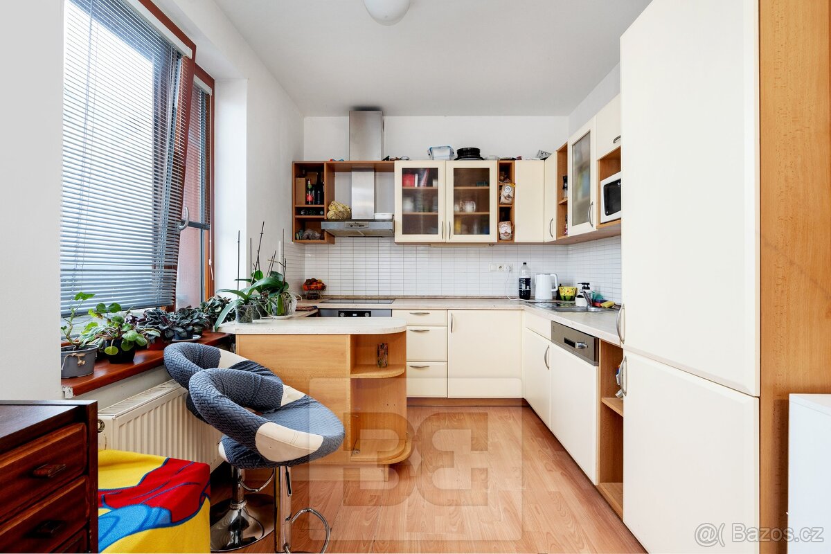 Prodej bytu 2+kk 55 m², balkón/GS, Praha - Zbraslav
