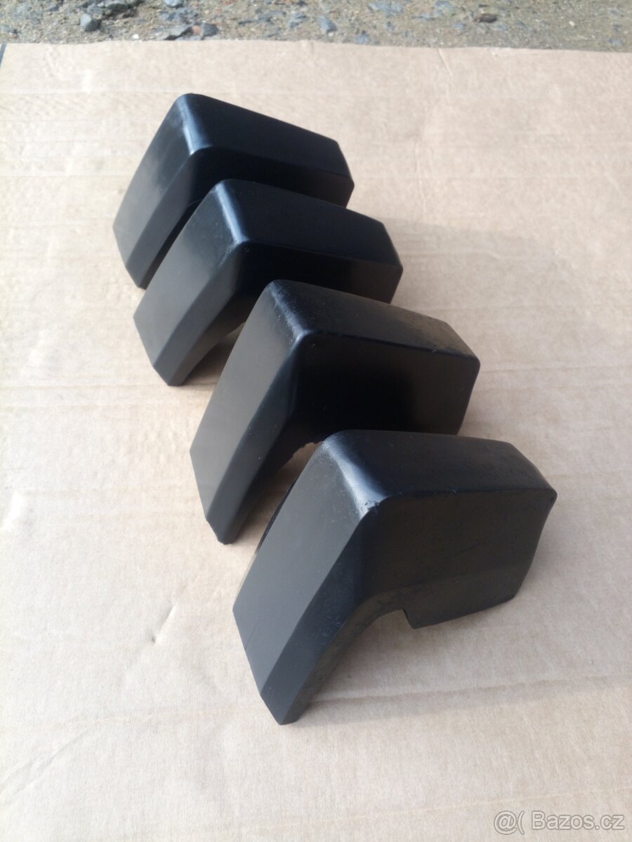 Sada malých dorazů nárazníku škoda 100 - 110R