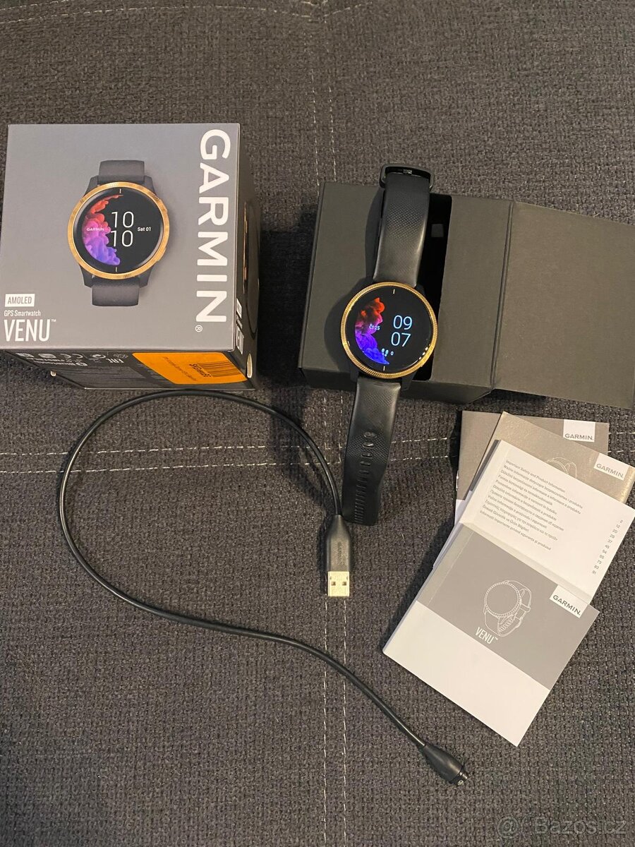 Chytré hodinky Garmin Venu – AMOLED, GPS, Garmin Pay (komple