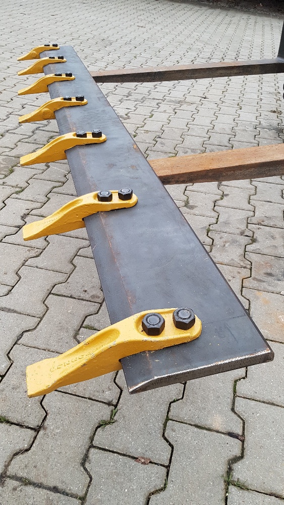 Ocelový břit HB500