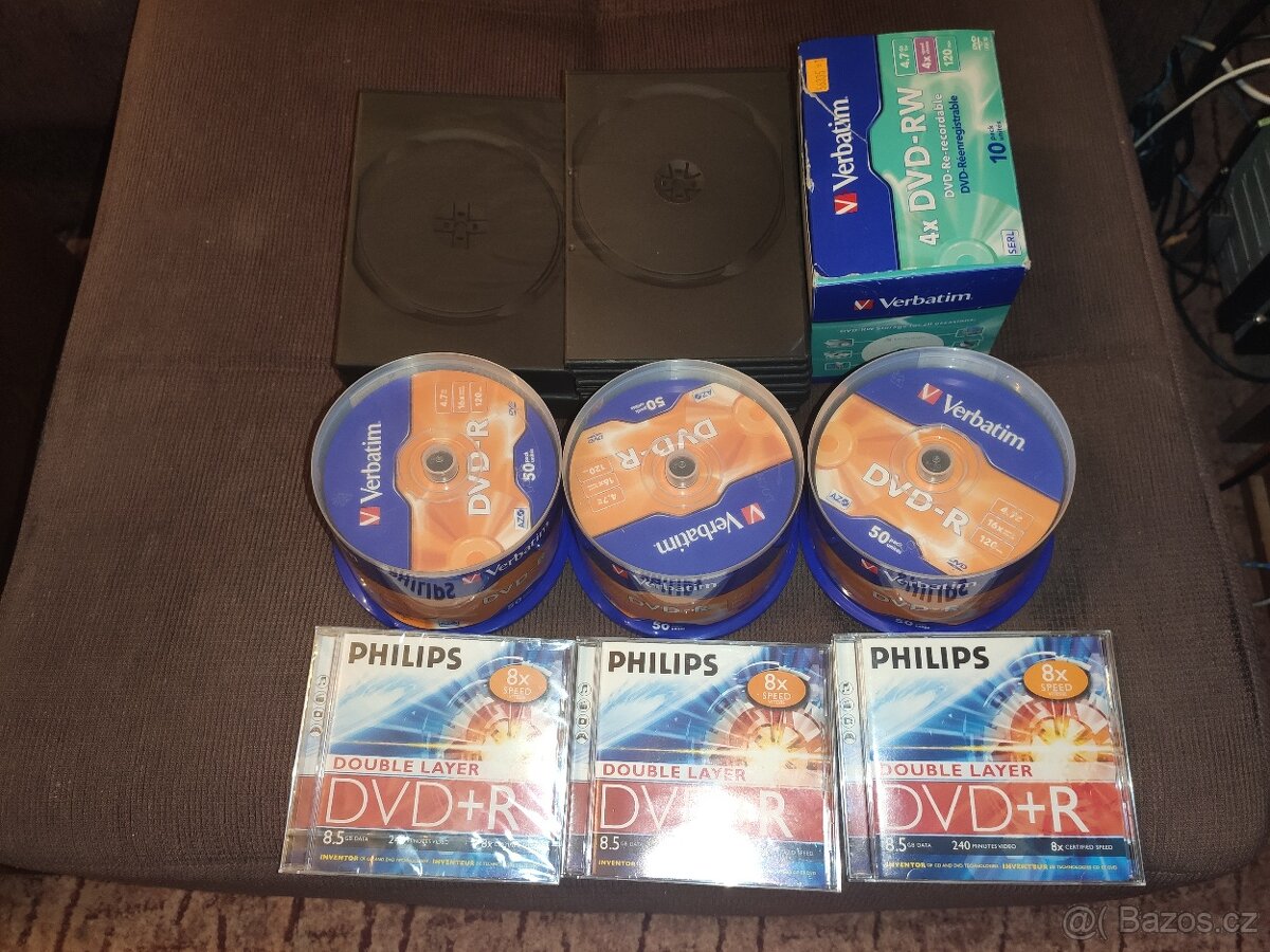 Disky Verbatim DVD-R 4,7GB a obaly na CD a DVD