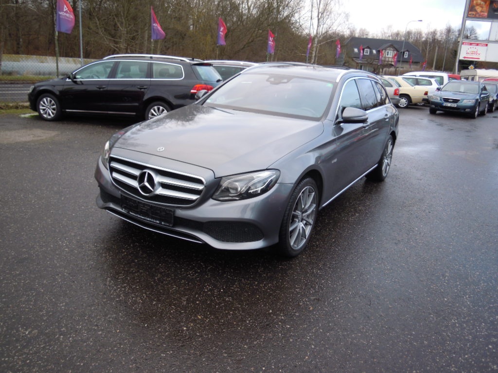 Mercedes E400D 4x4 9rychl. aut. 3.0D 250kw-340hp r.v.11/2018