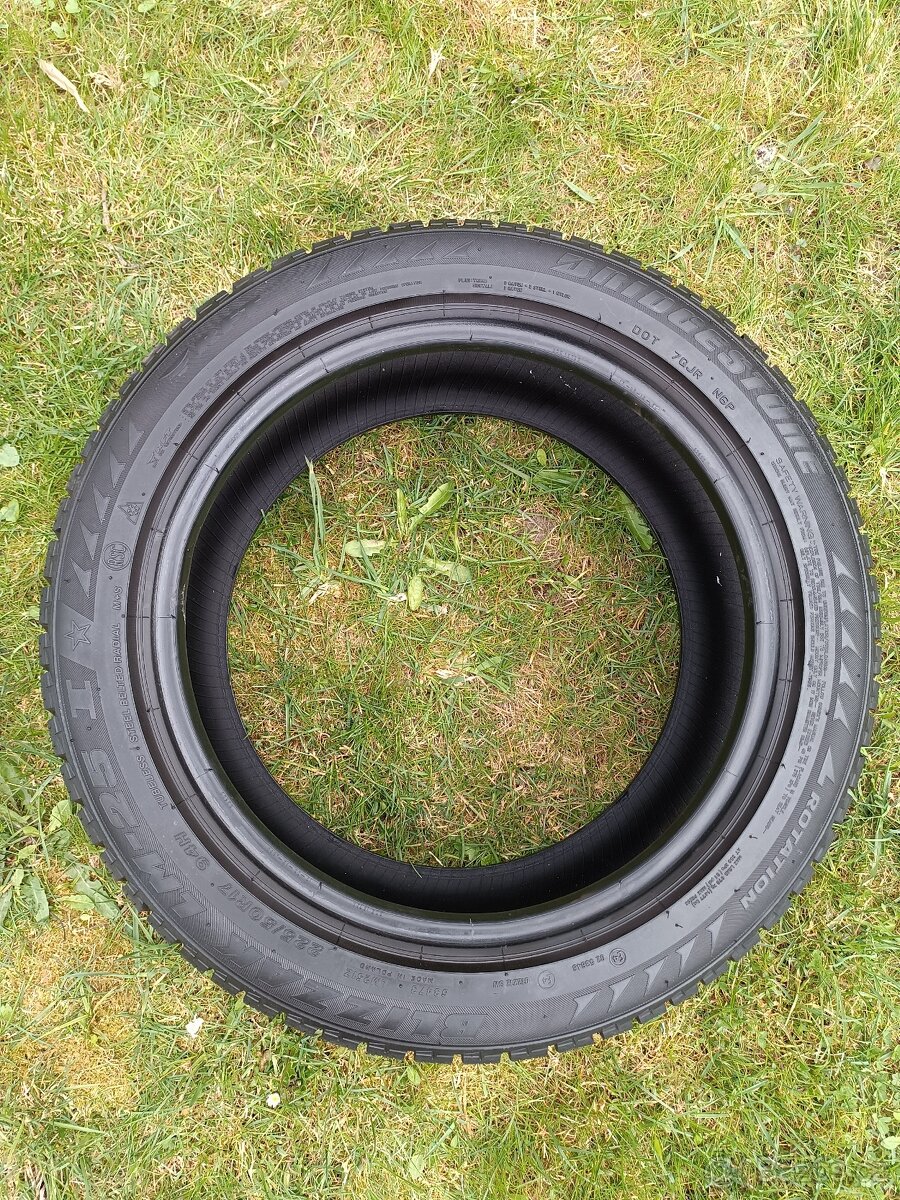 Sada zimních pneu Bridgestone 225 50 17 6mm