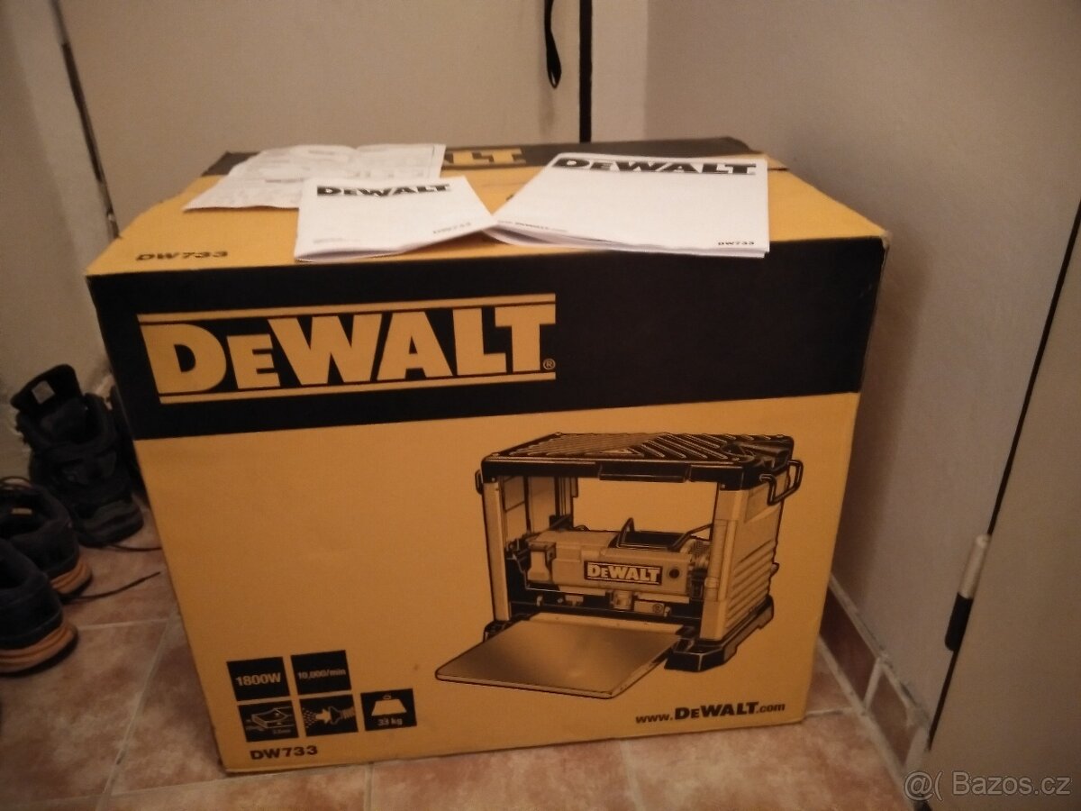 DeWalt DW733
