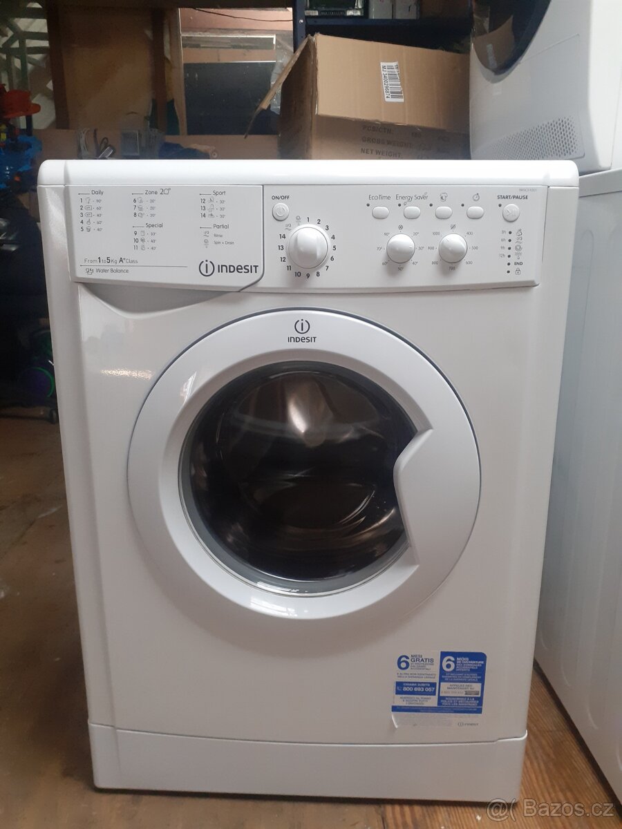 Pračka Indesit IWSC 51051. Slim 42 cm/ Na 5 kg. Pěkný stav