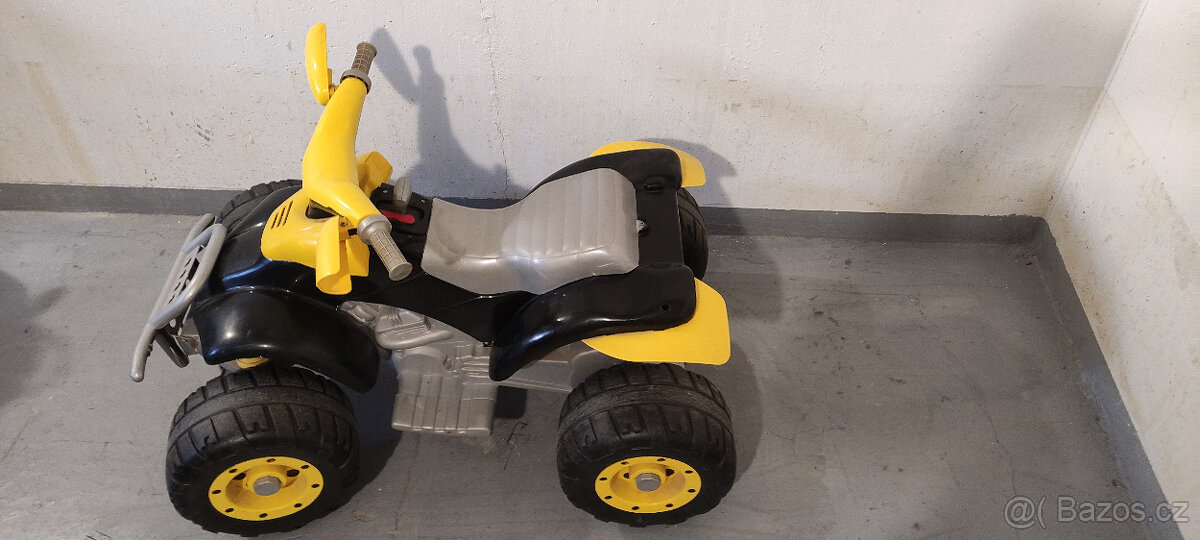 Dětská elektrická čtyřkolka Peg Perego