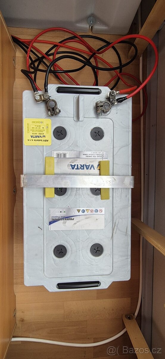 Trakční baterie Varta - fotovoltaika - karavan