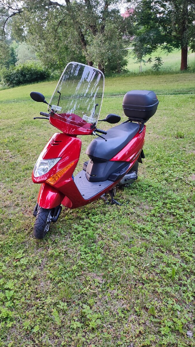 Honda SCV 100 Lead