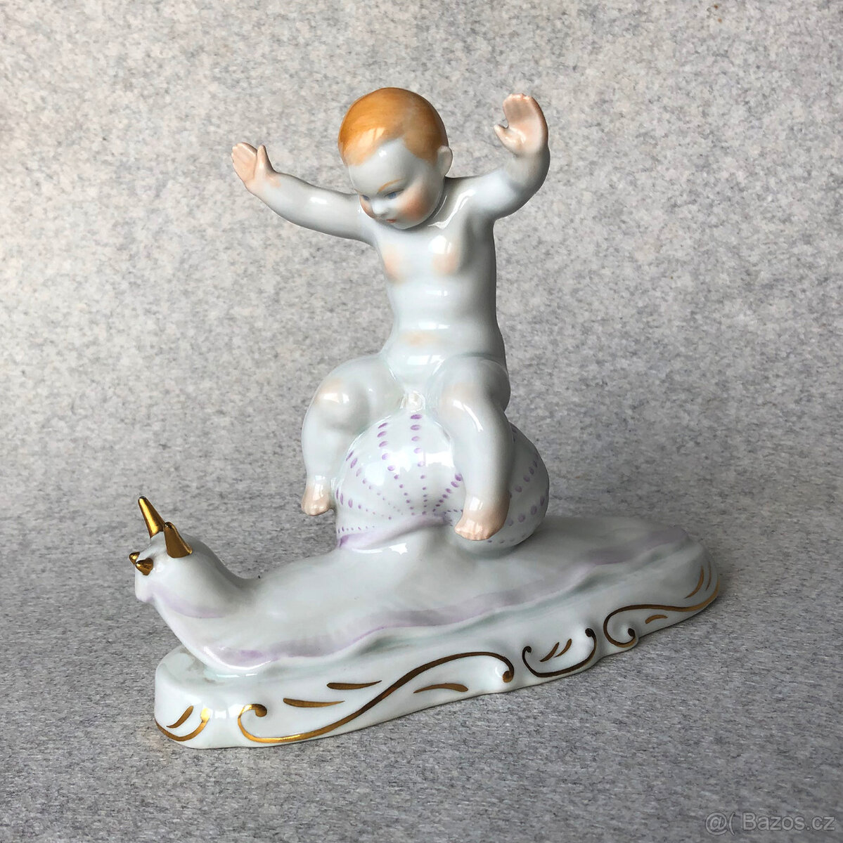 Chlapec jedoucí na šneku - Herend porcelán - 1960-69