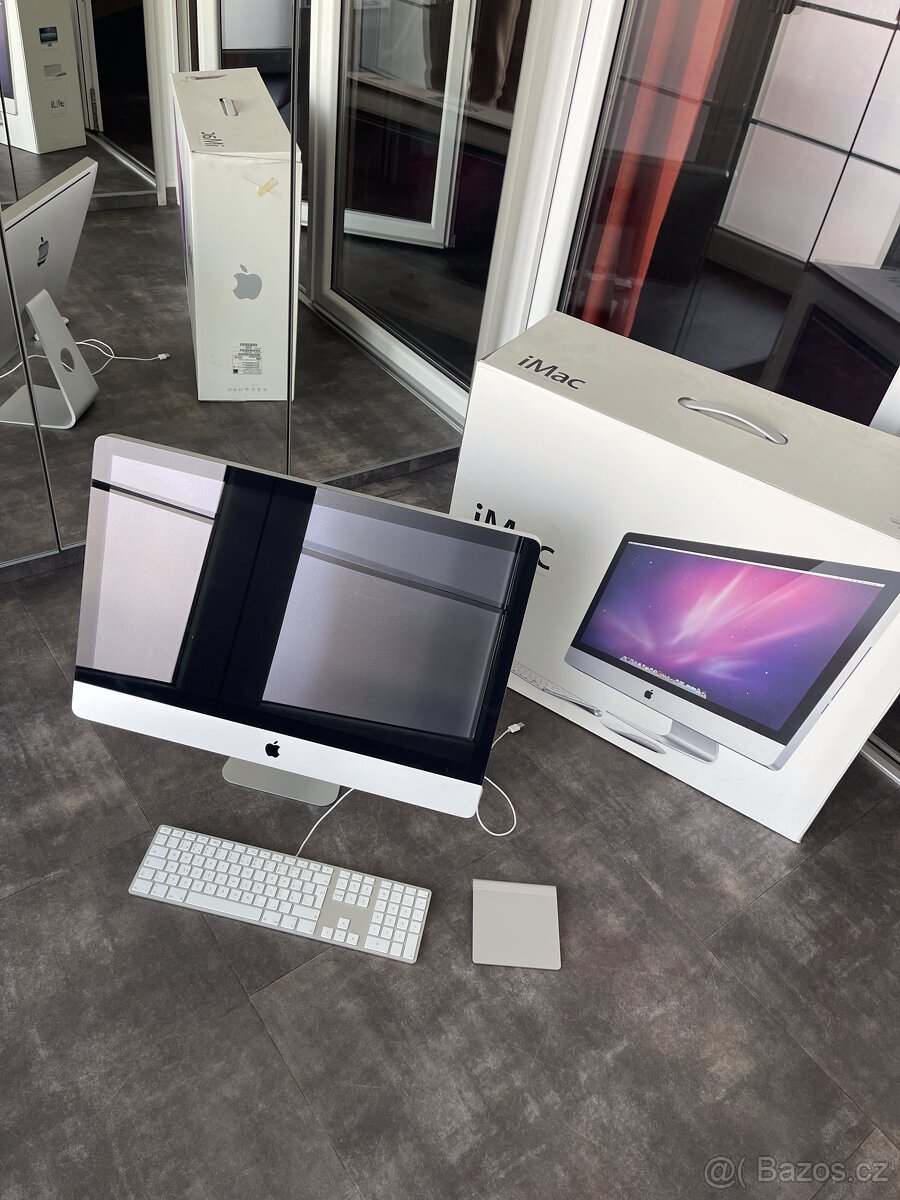 iMac 27” (2009) + příslušenství