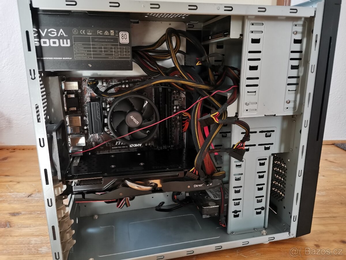 Ryzen 3 3100,16 GB RAM,R9 390 8 GB, SSD 500 GB, HDD 2TB