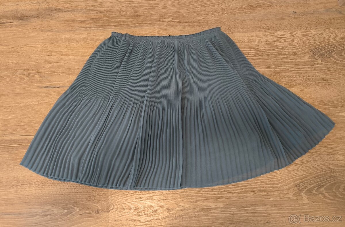 Dámské sukně velikost 38/M