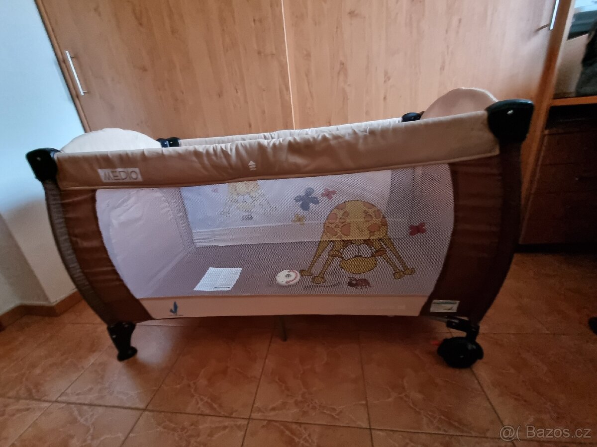 Cestovní postýlka Caretero Medio hnědá