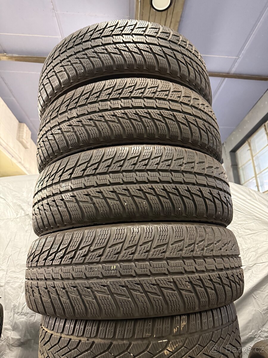 prodám zimní 225/65/17 Nokian
