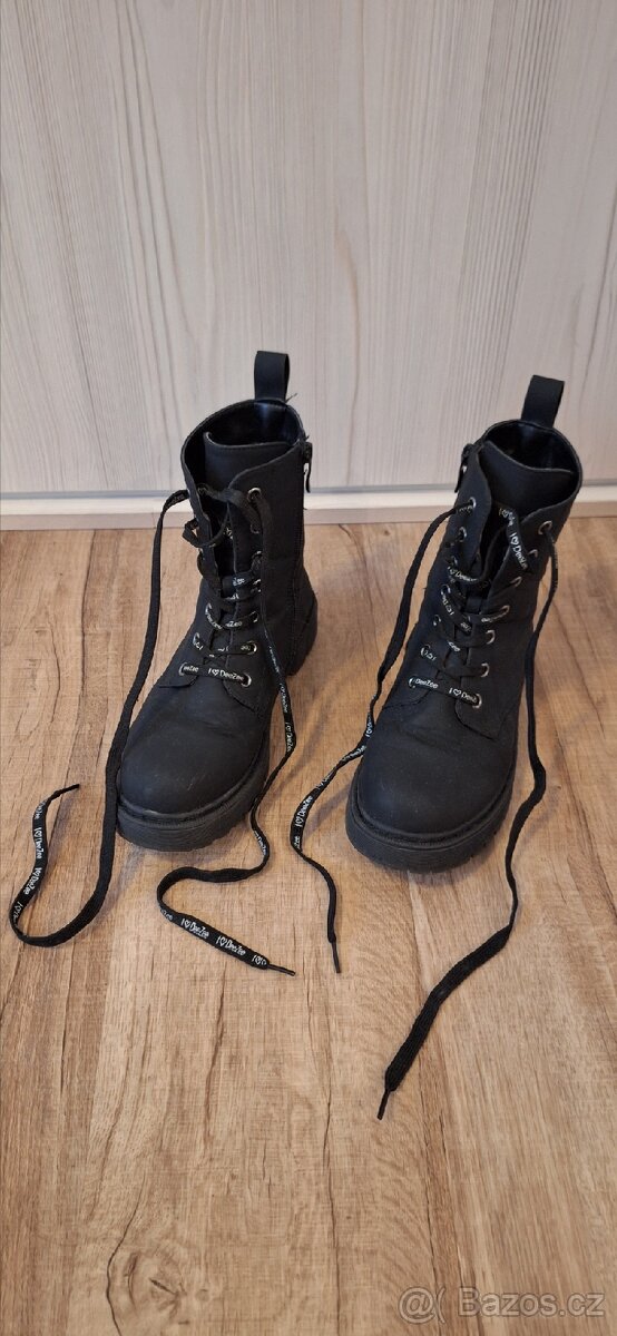 Dámské vysoké boty zn. DeeZee, vel. 38