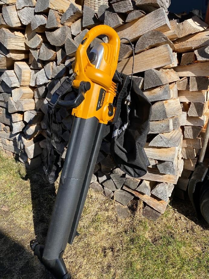 Fukar/vysavač Riwall PRO REBV 3000