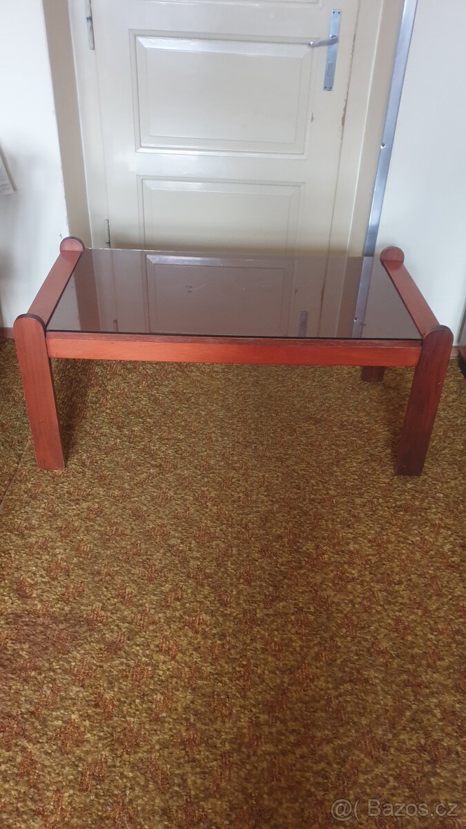 Konferenční stůl dřevo, sklo