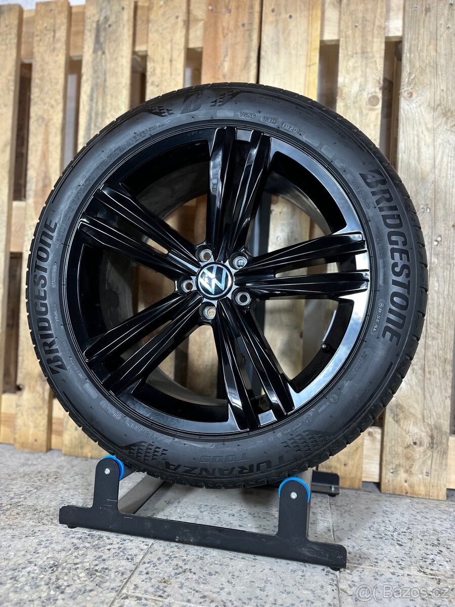 Alu kola 5x112 r19 s pneu (Zr28)