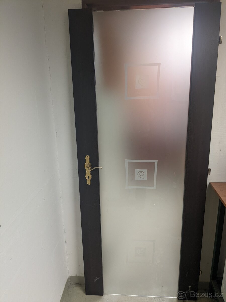 Krásné prosklené dveře interiérové