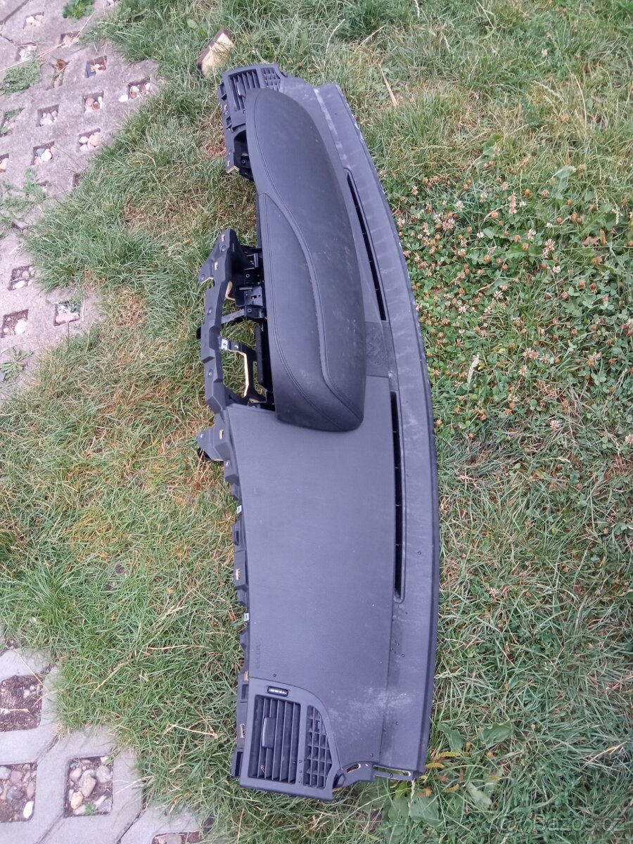 Palubní deska mercedes S w221