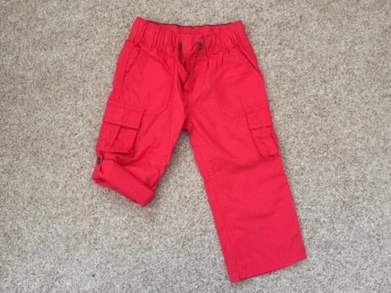 Jako nové plátěné červené kalhoty vel. 86 (12-18 m.)