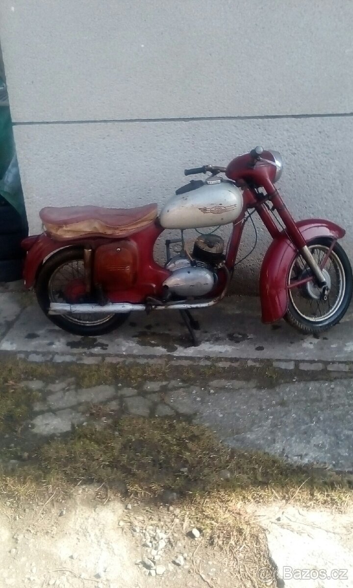 Jawa ČZ 150 typ 352.