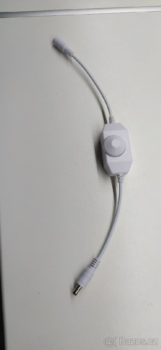 Stmívat s vypínačem pro led.