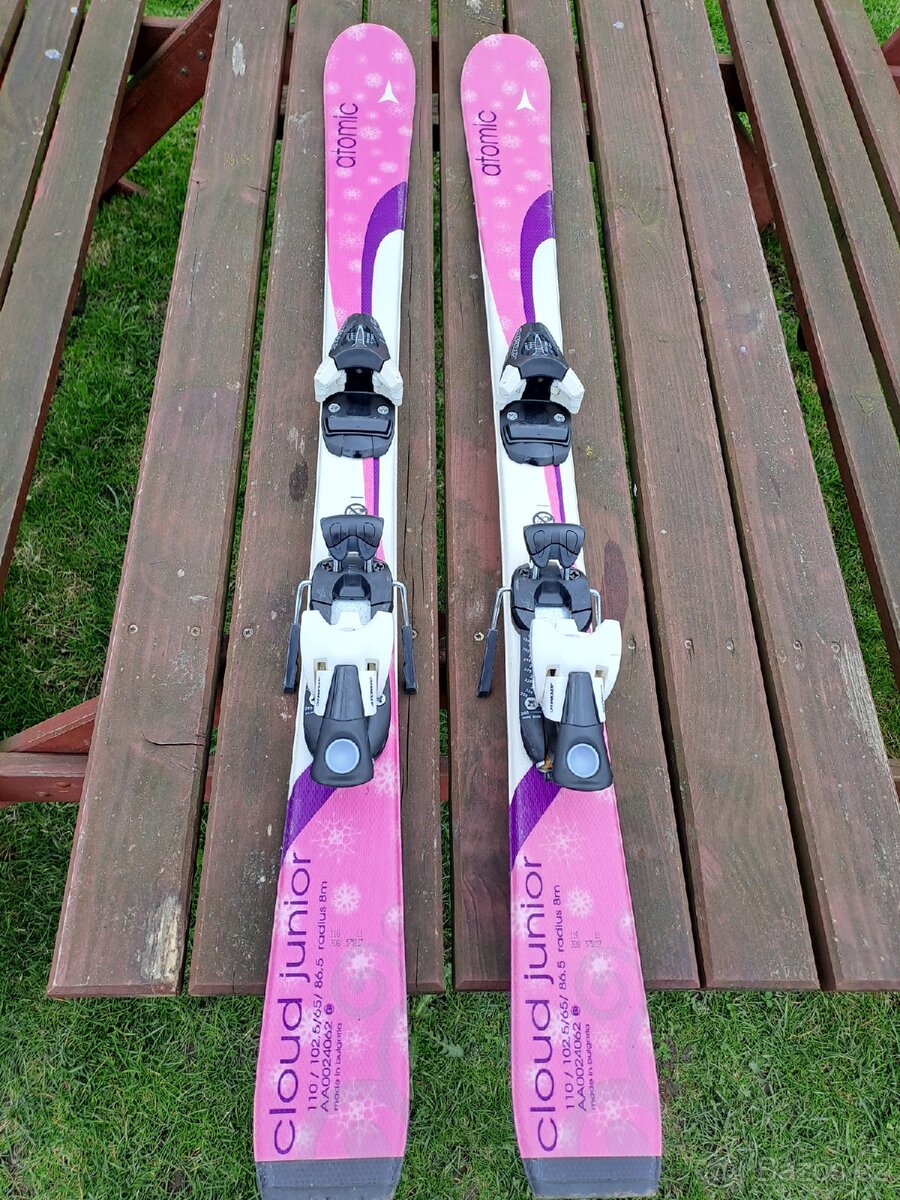 Lyze Atomic 110 a boty Salomon EU 31 a helma wedze
