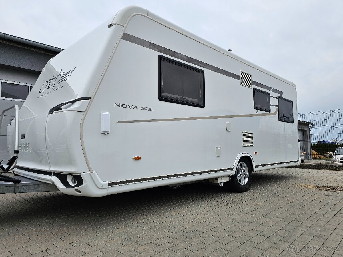 Hledám výměnu za vestavbu: Luxusní karavan Hymer Eriba Nova
