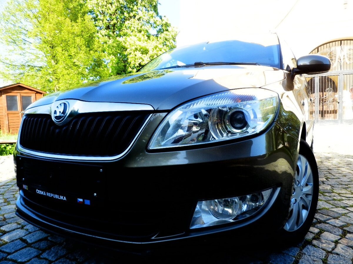 ŠKODA ROOMSTER 1,2 TSi 63 KW TOP STAV FACELIFT