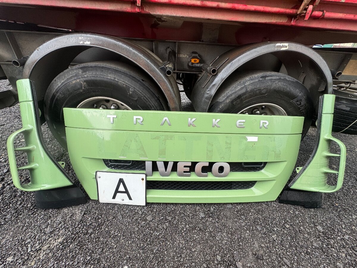 Kapota Iveco Trakker