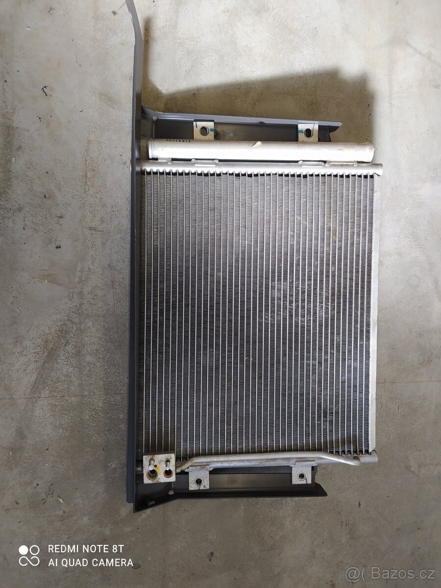 CHladič na Volvo L 30G