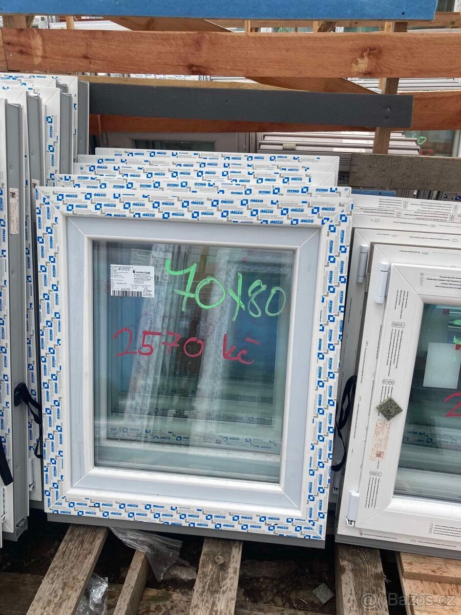 Plastové okno 70x80