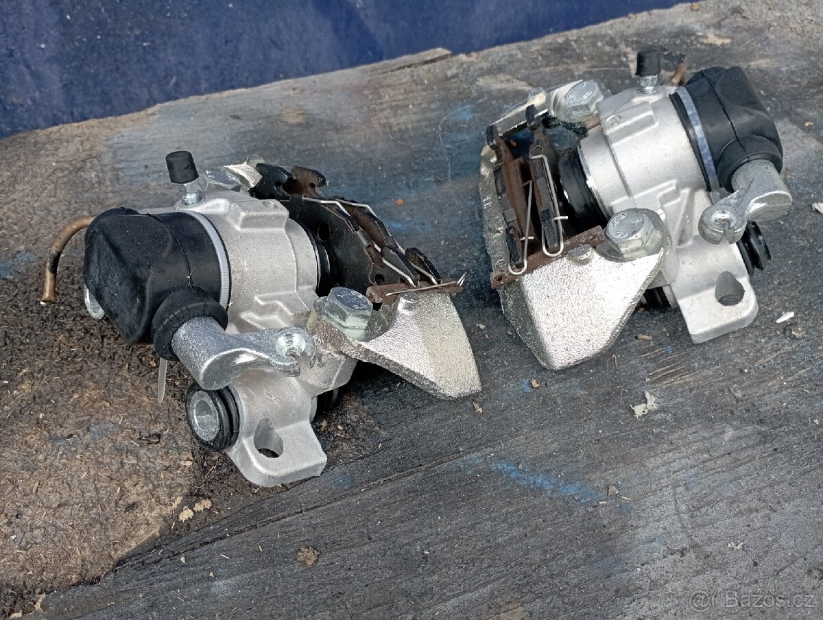 Peugeot 306 brzdové třmeny