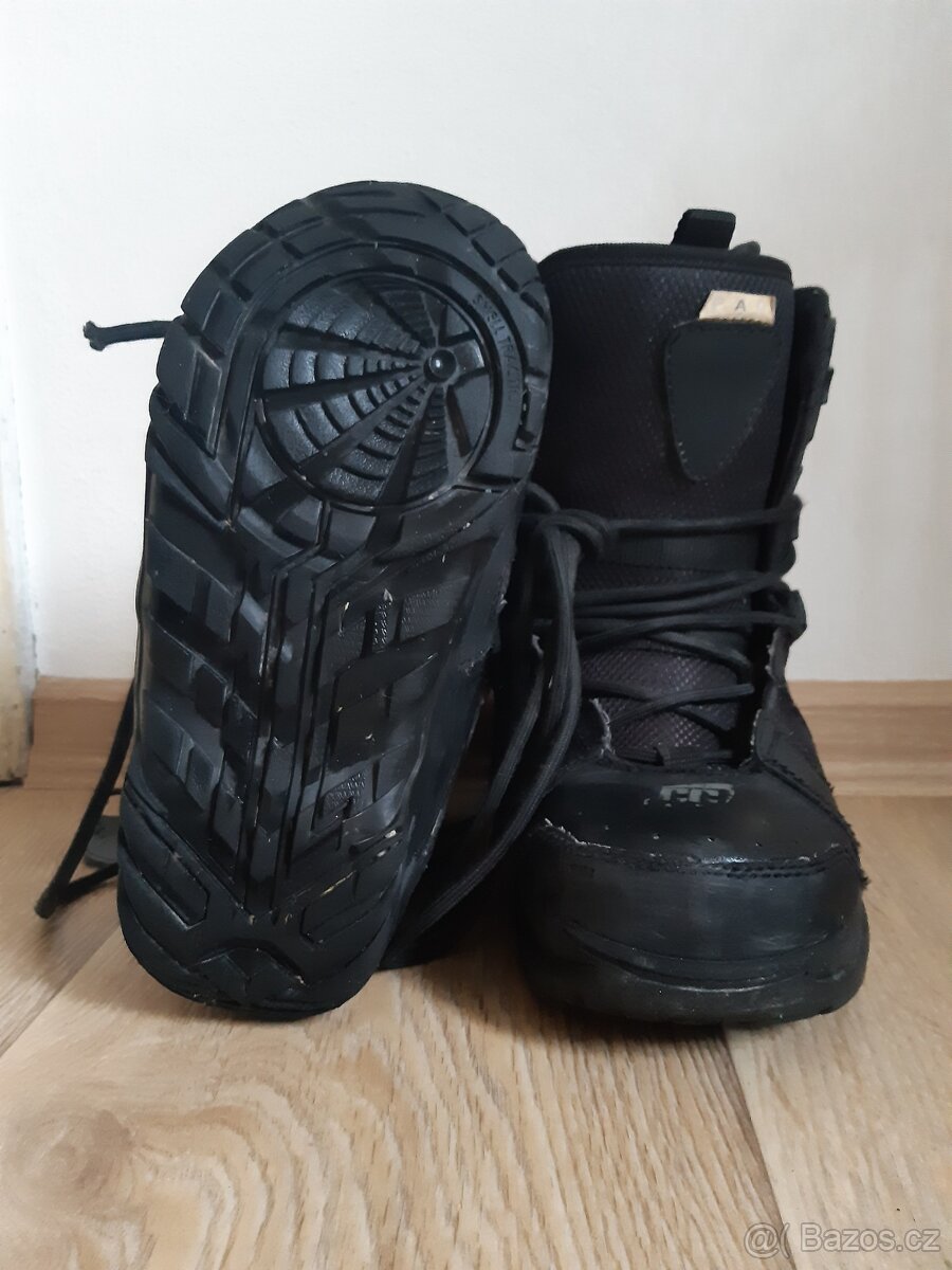 Prodám dětské SNB boty, EU 33,5 (21,5cm)