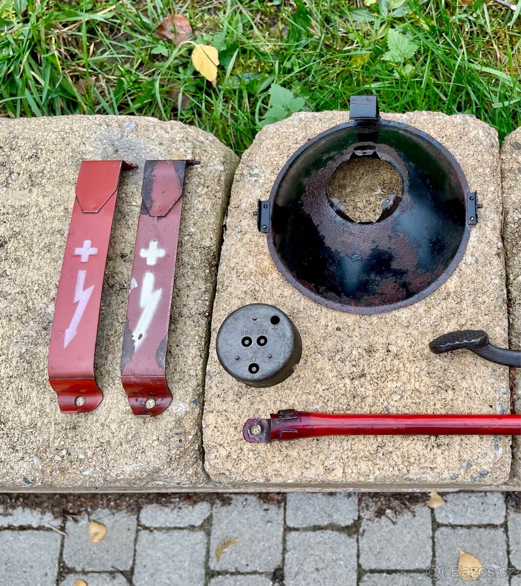 Jawa pérák, kývačka, Ogar - díly
