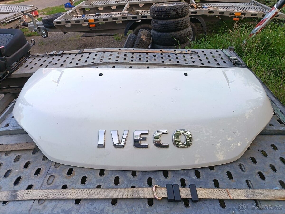 přední kapota Iveco Daily 2014 nahoru
