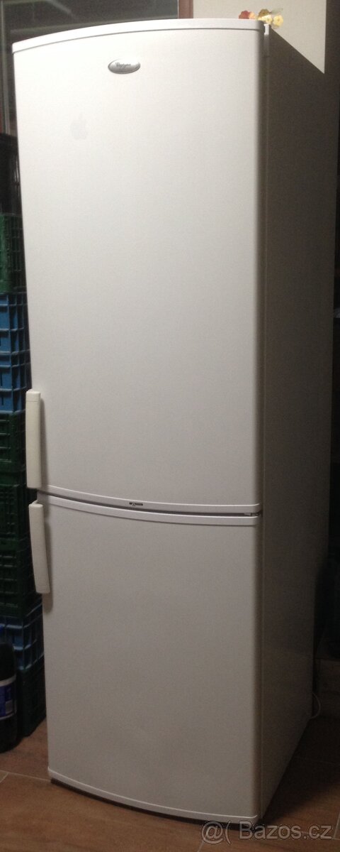 Prodám Whirlpool ARC5754 pouzivanou lednici s mrazakem.