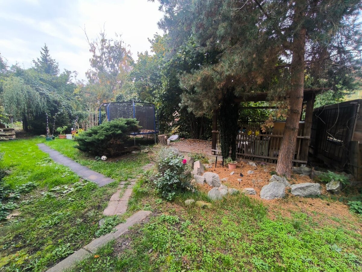 4+kk 90 m², zahrada, Šafaříkovo náměstí, Střekov, UL